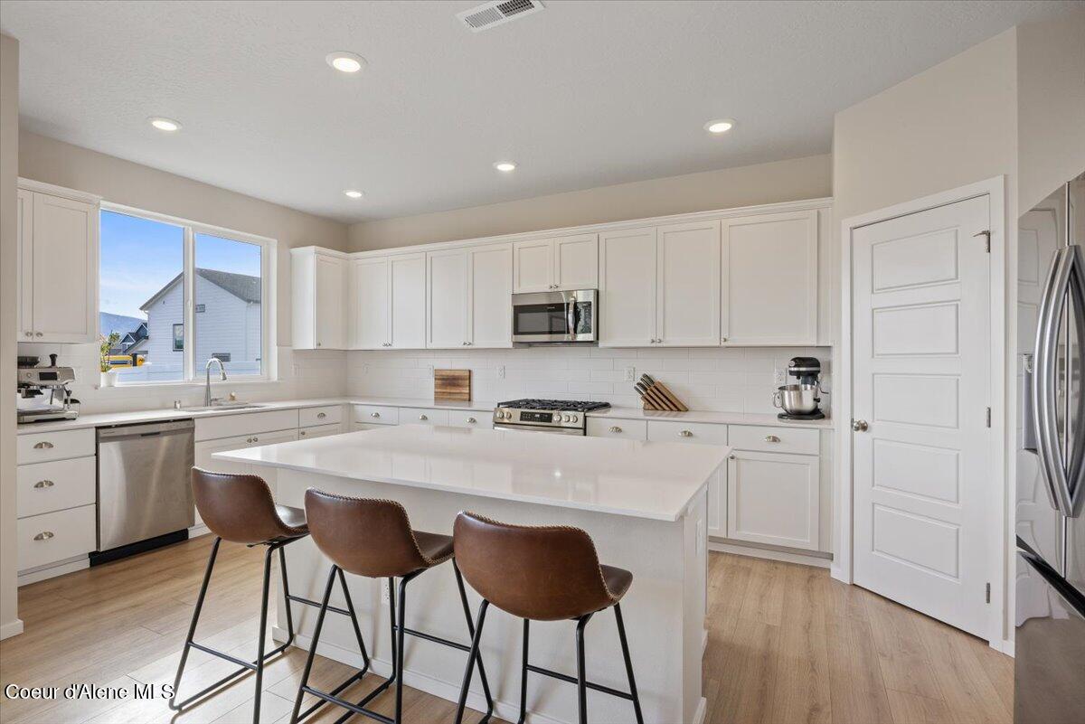 2870 N Barton Loop
