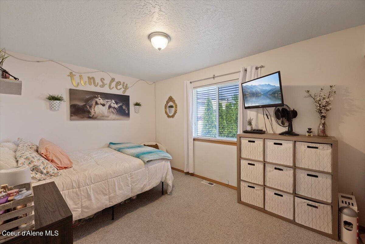 4927 W CANDLEWOOD LN