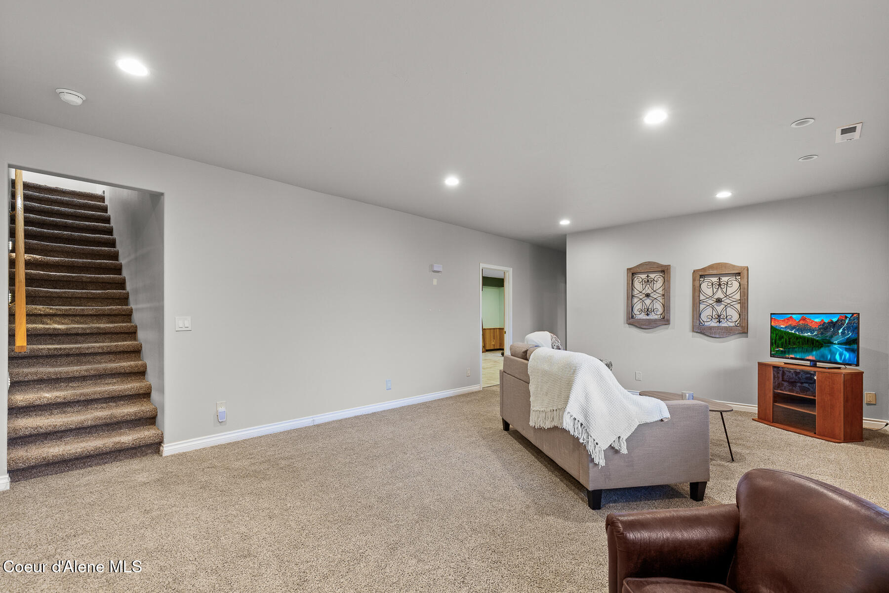 181 Stewart DR