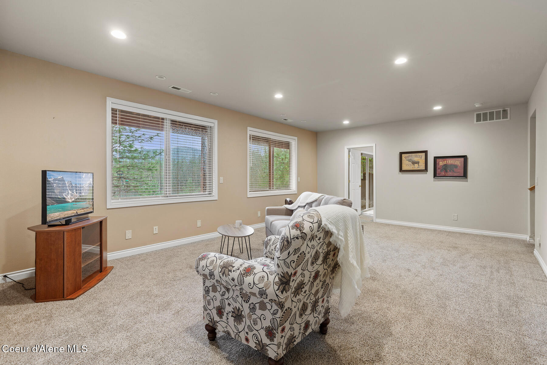 181 Stewart DR