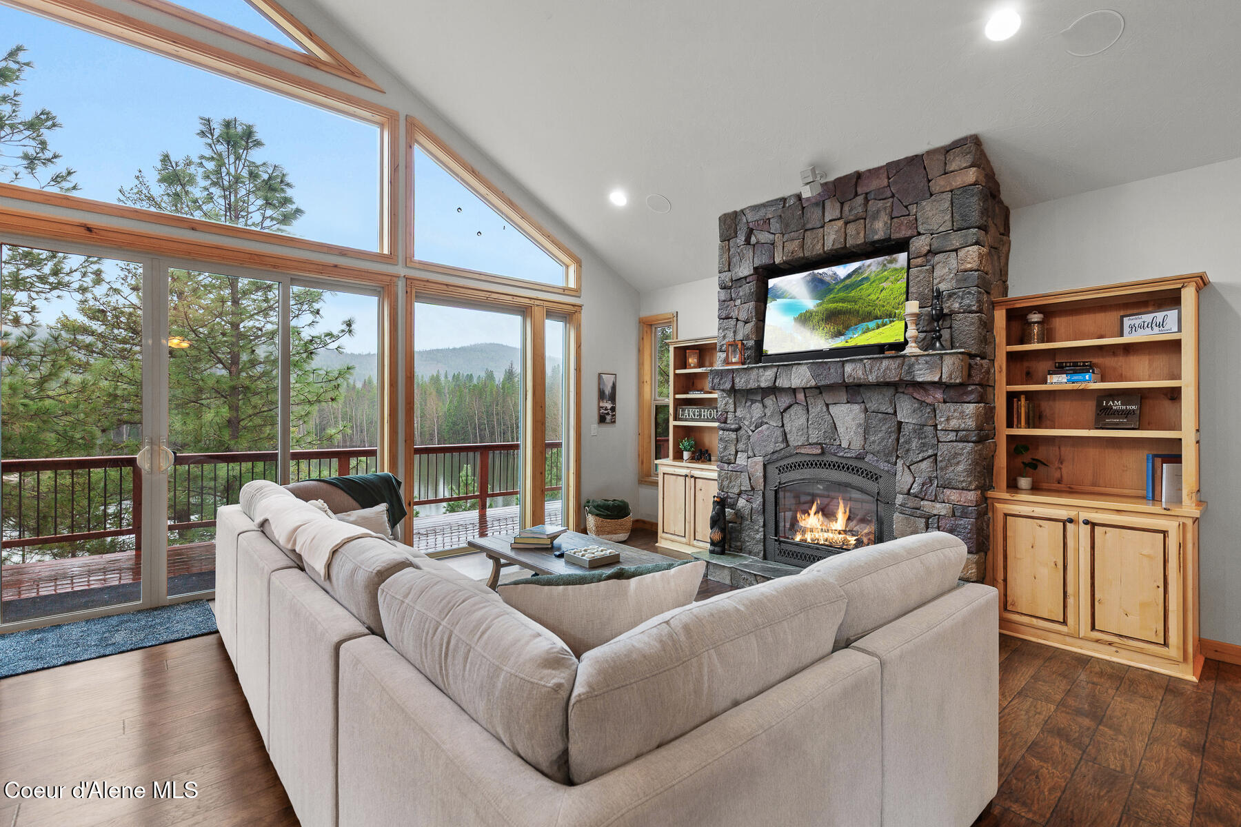 181 Stewart DR