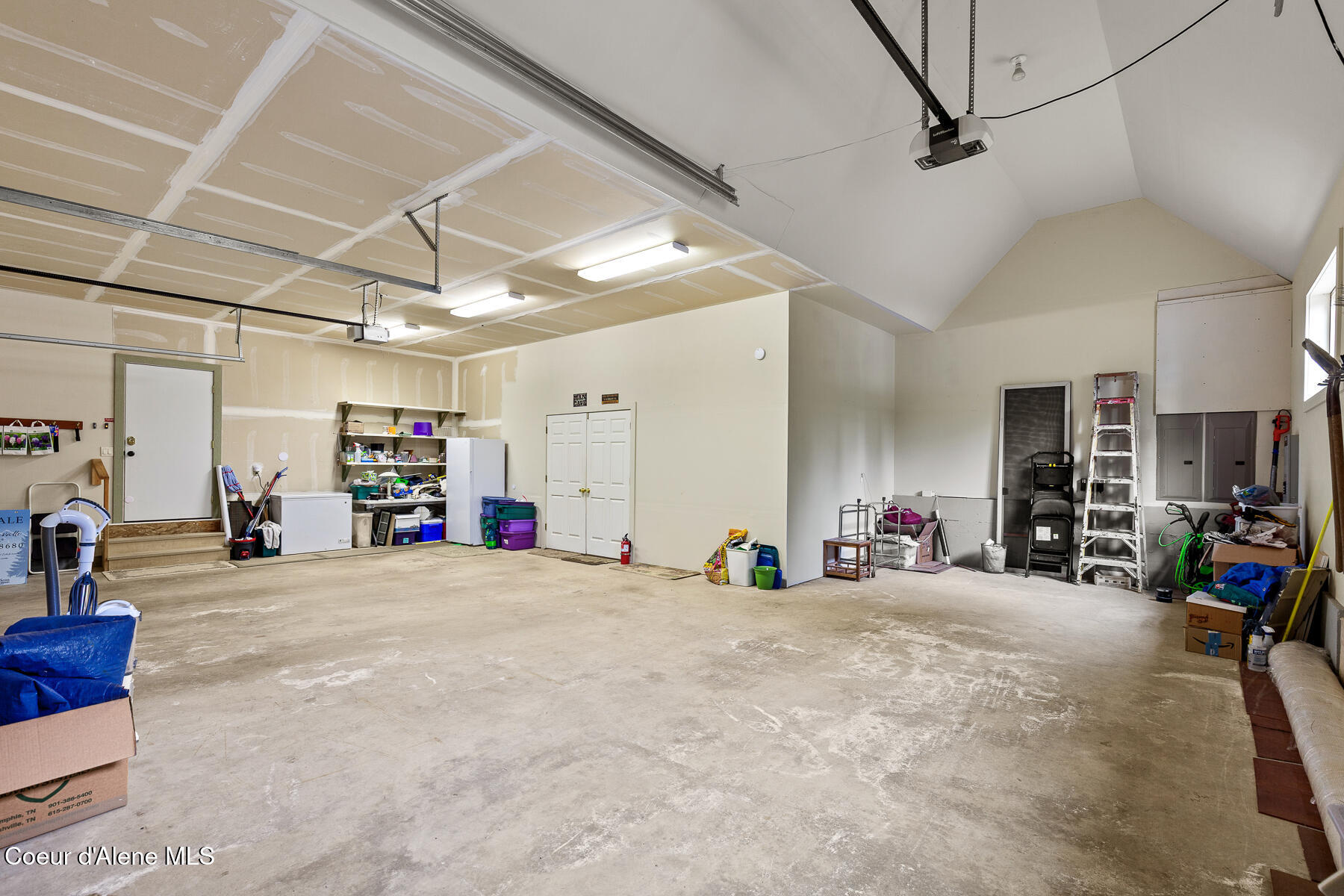 181 Stewart DR