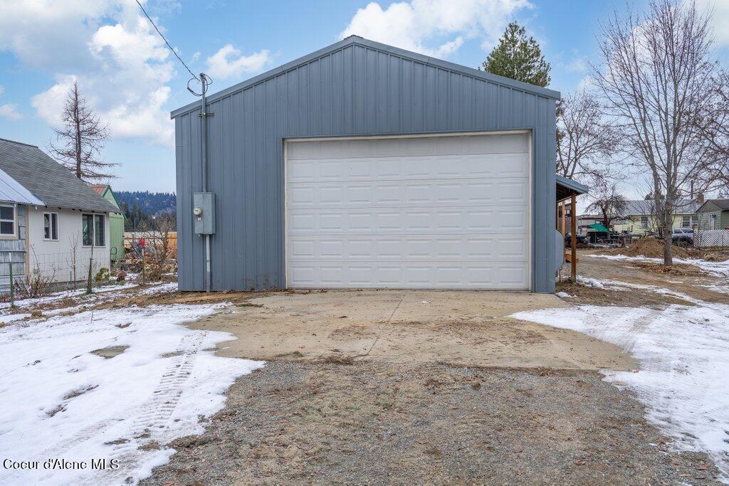 90 Finley Ave
