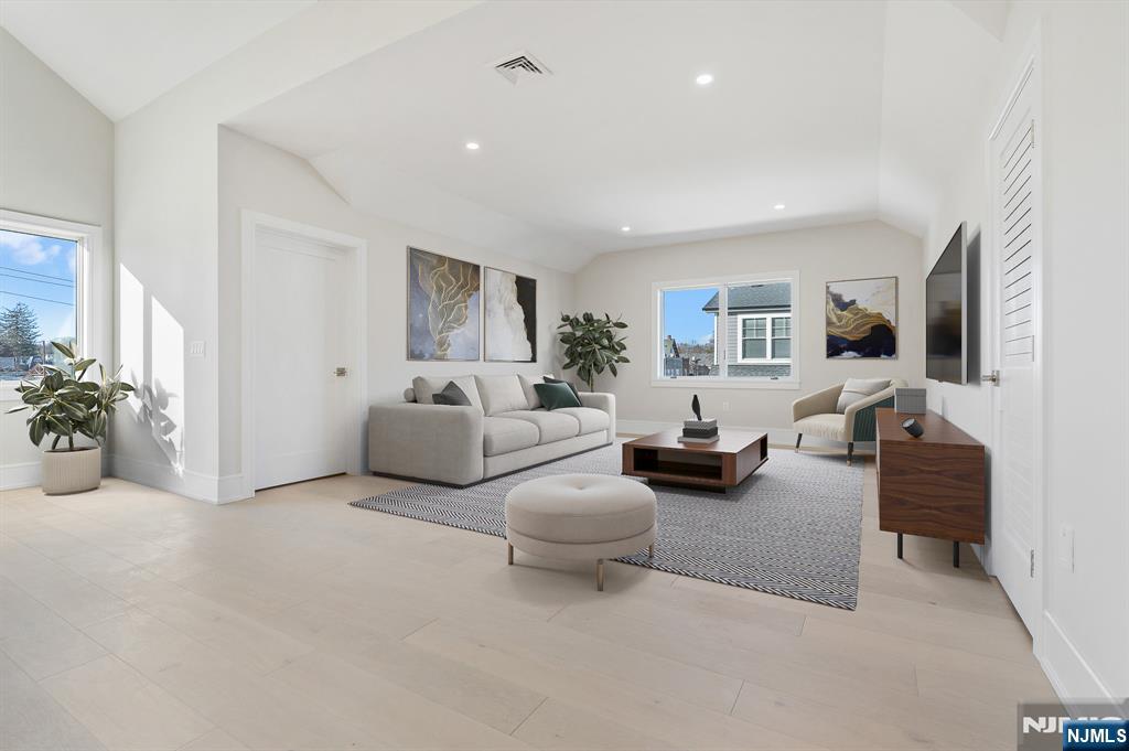23 Prospect Street