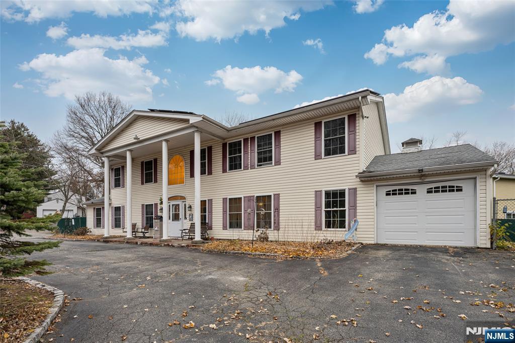 255 Knoll Road
