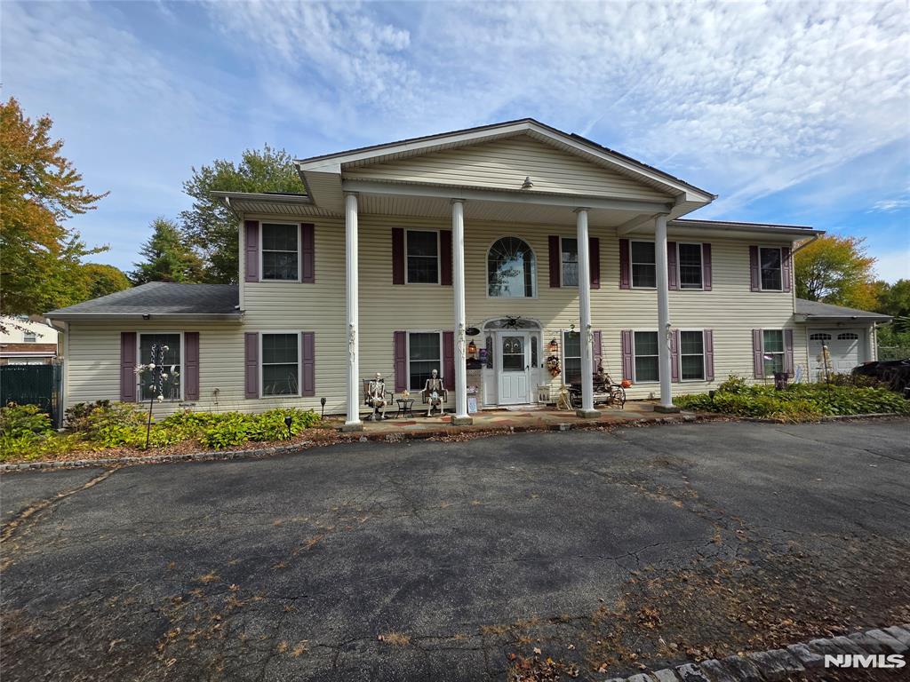 255 Knoll Road