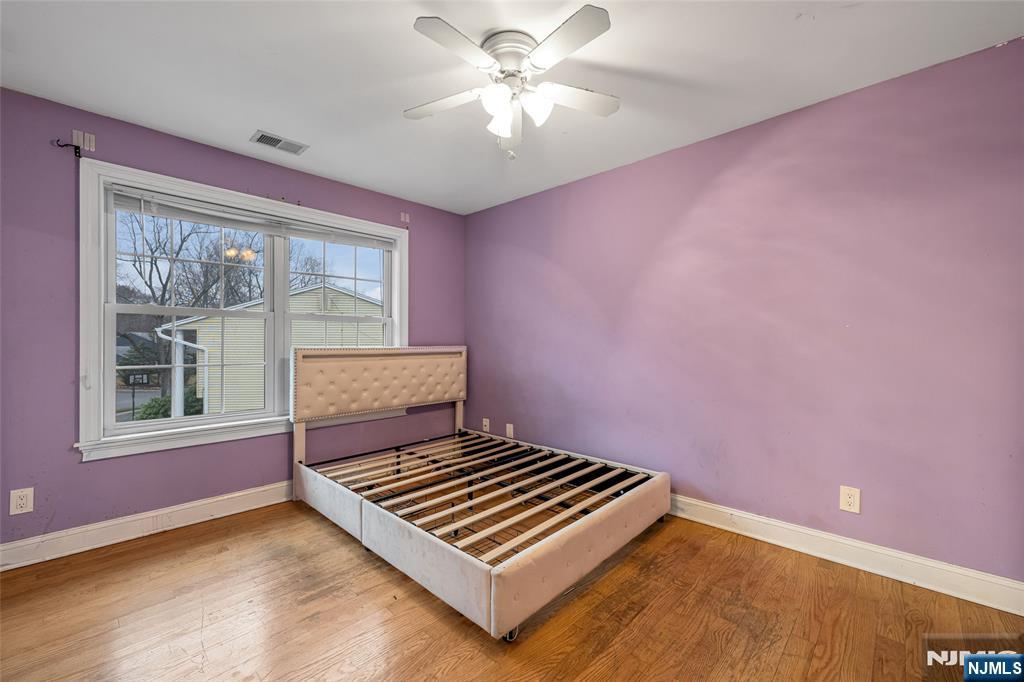 255 Knoll Road
