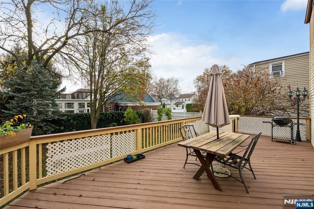 154 Degraw Avenue