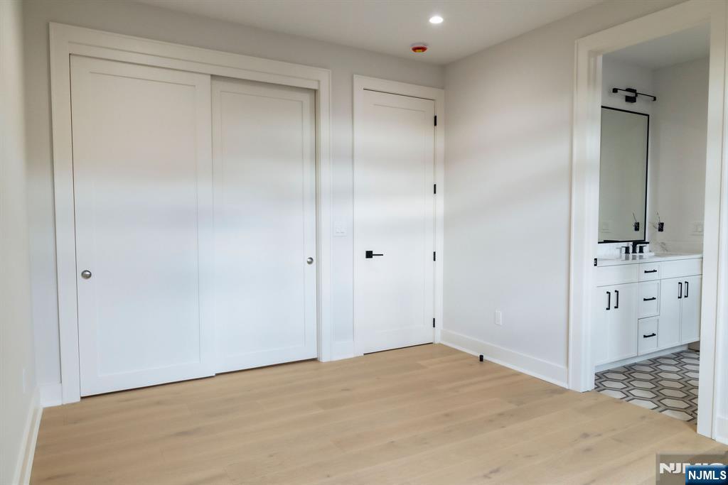 401 B Grand Avenue 401 B