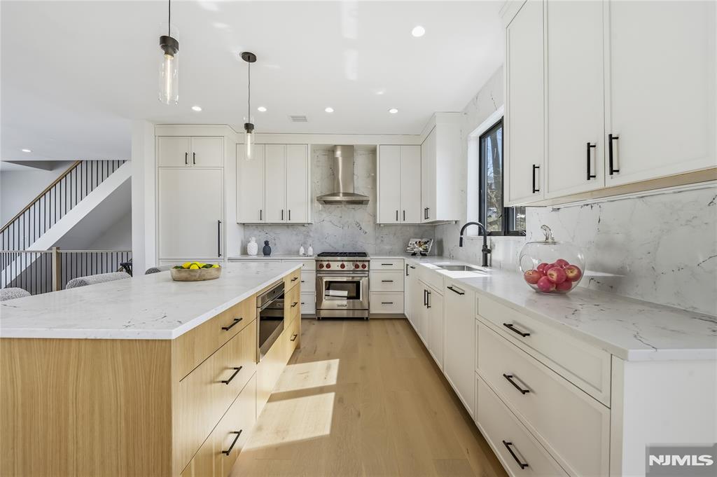 401 B Grand Avenue 401 B