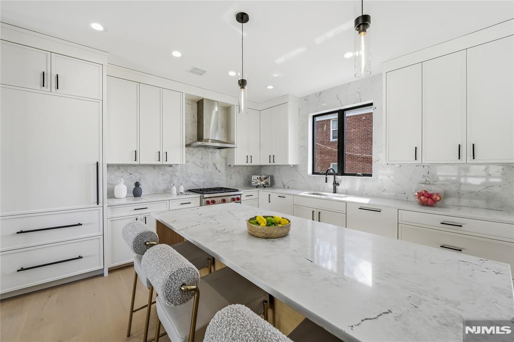 401 B Grand Avenue 401 B