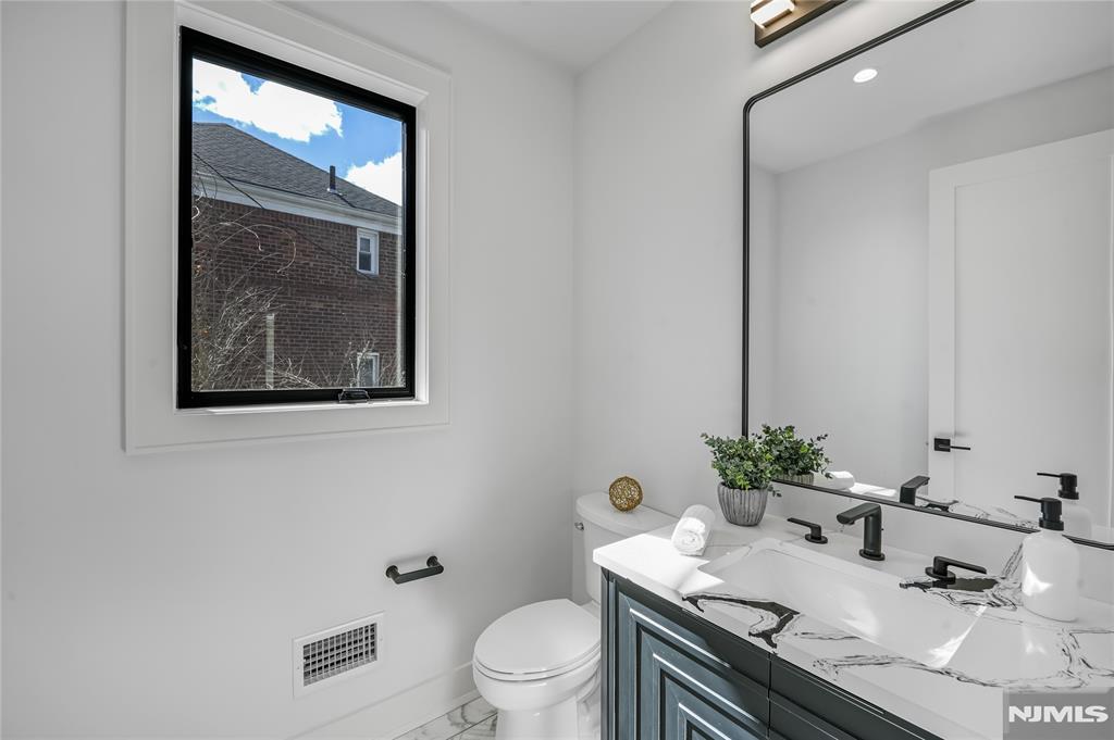 401 C Grand Avenue 401 C