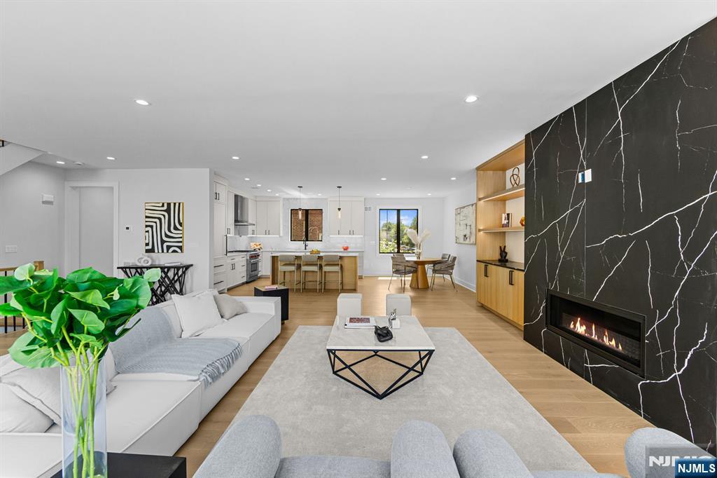 401 A Grand Avenue A