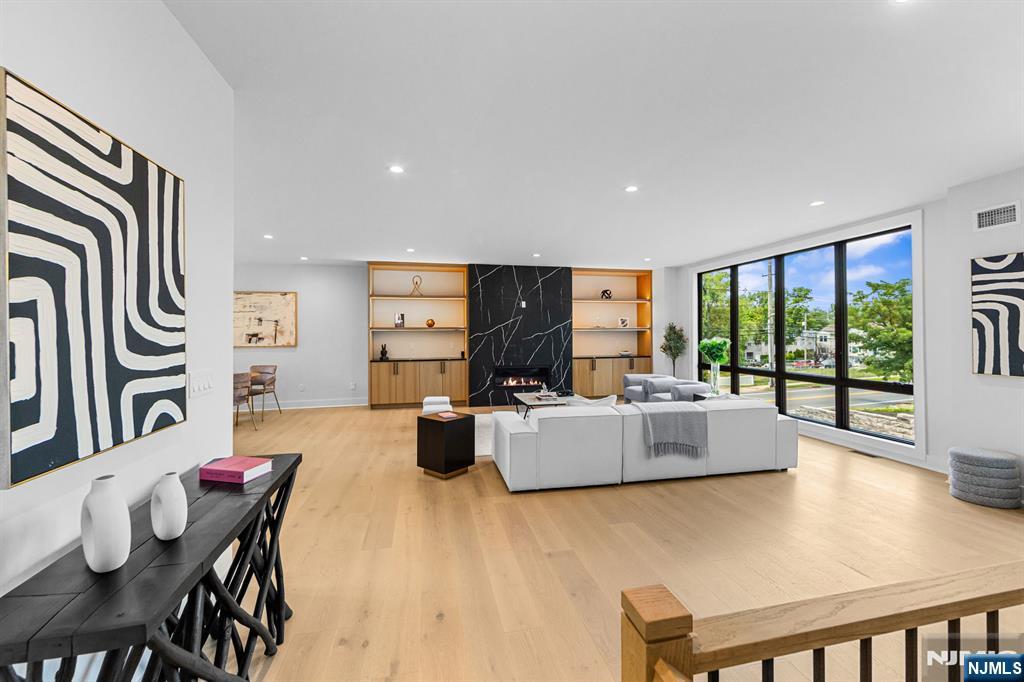 401 A Grand Avenue A