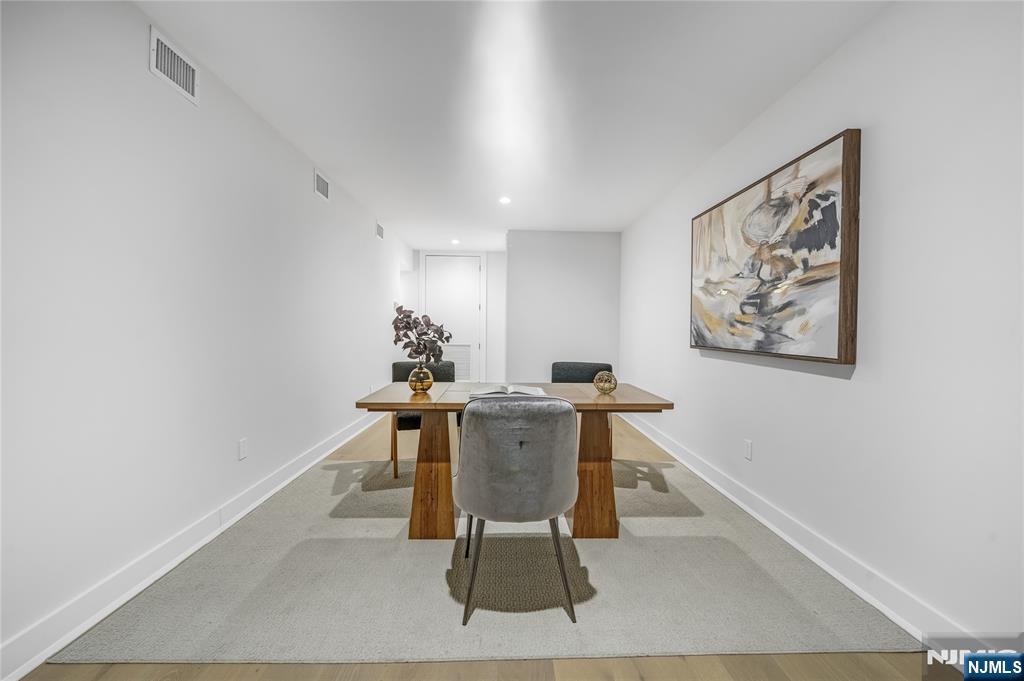 401 B Grand Avenue 401 B