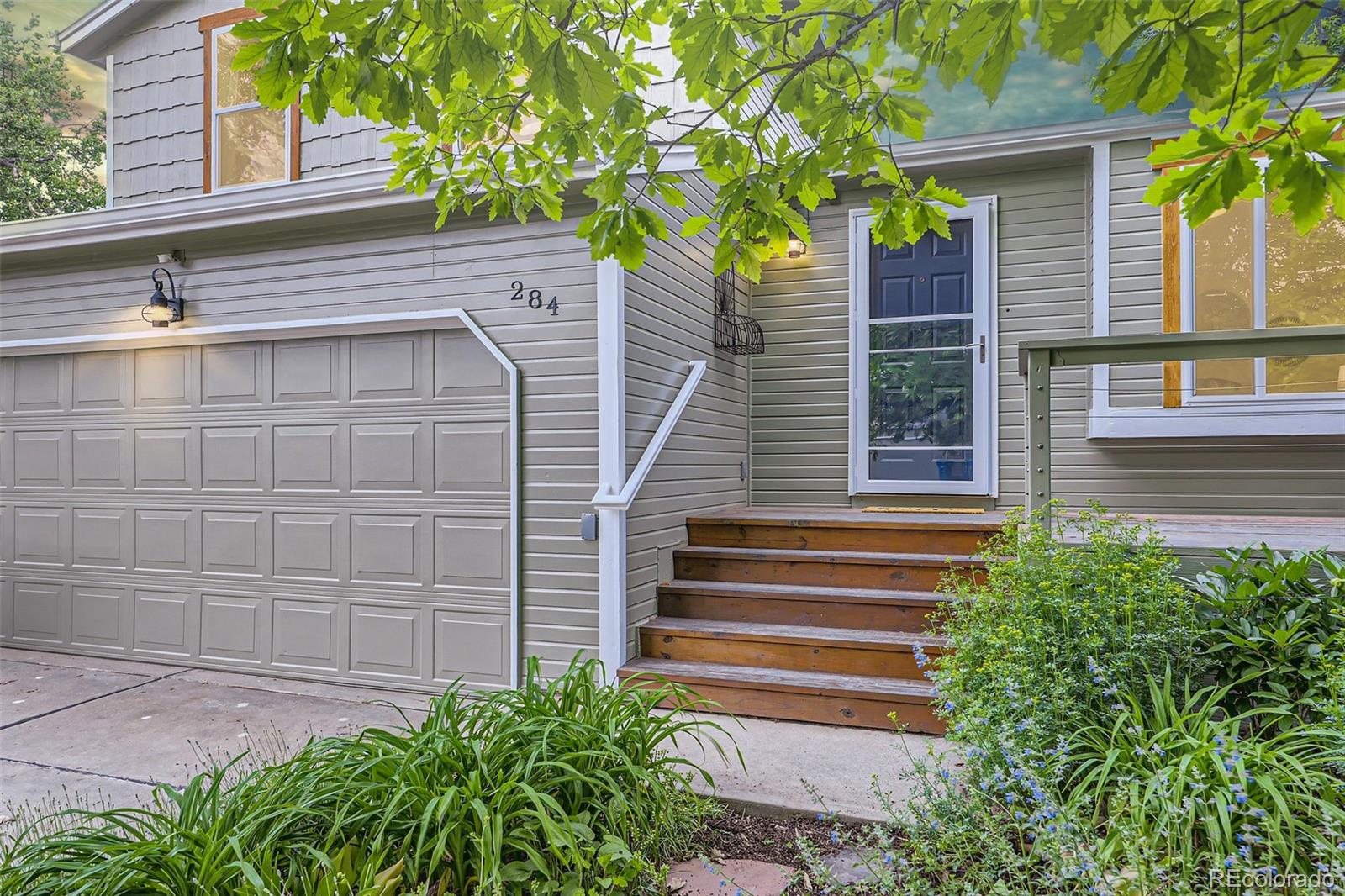 284 S Lincoln Avenue