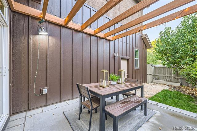 1341 Snowberry Lane