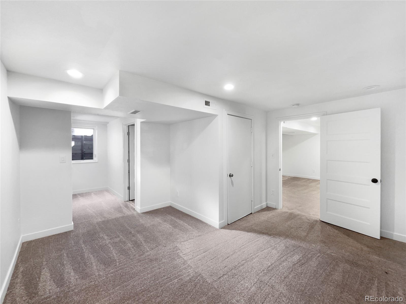 1590 Sagrimore Circle