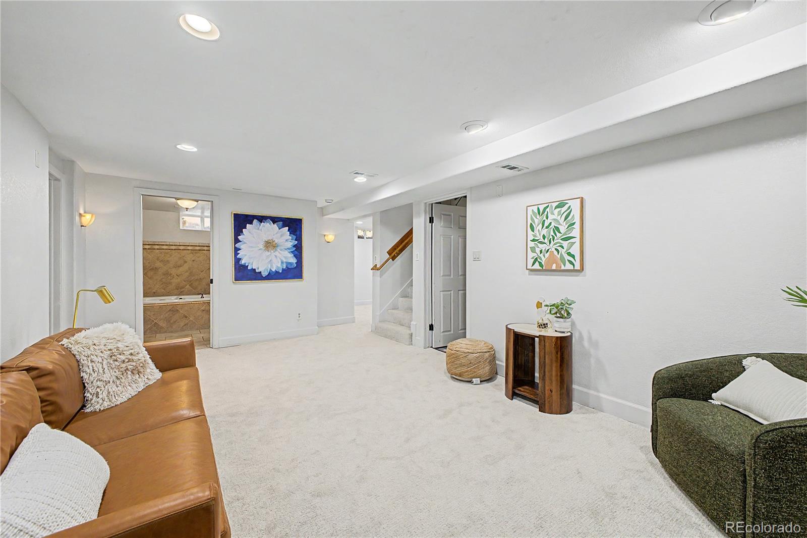 220 Flint Way