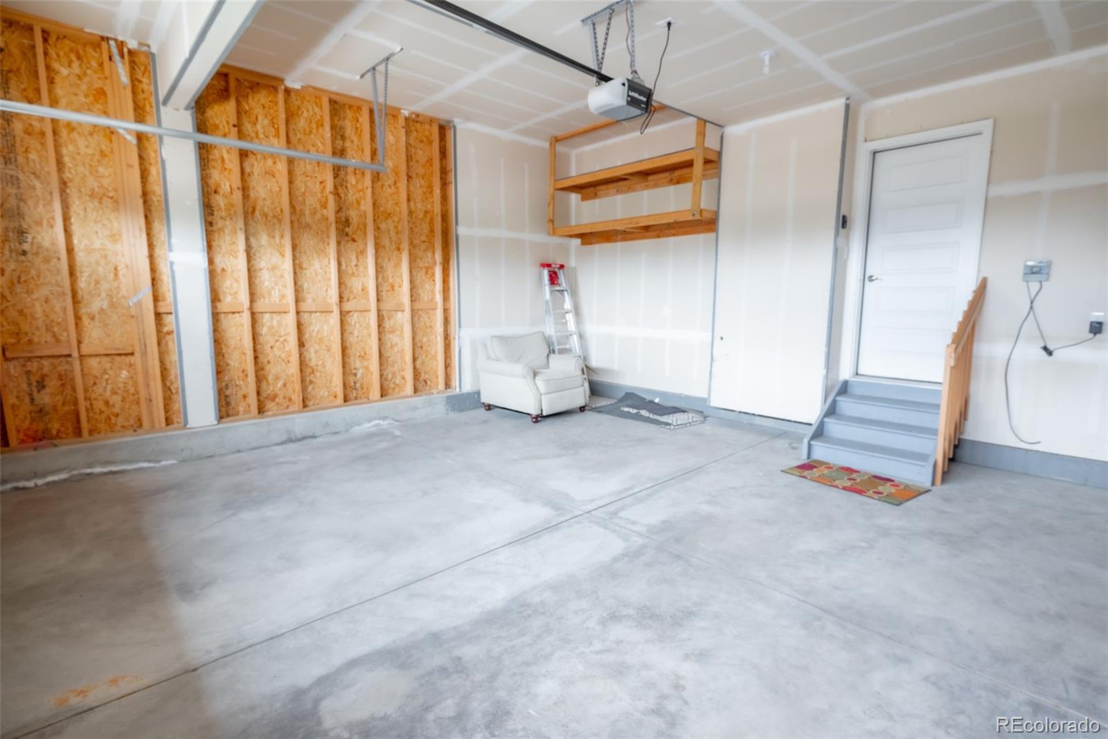 1559 Sierra Plaza Street