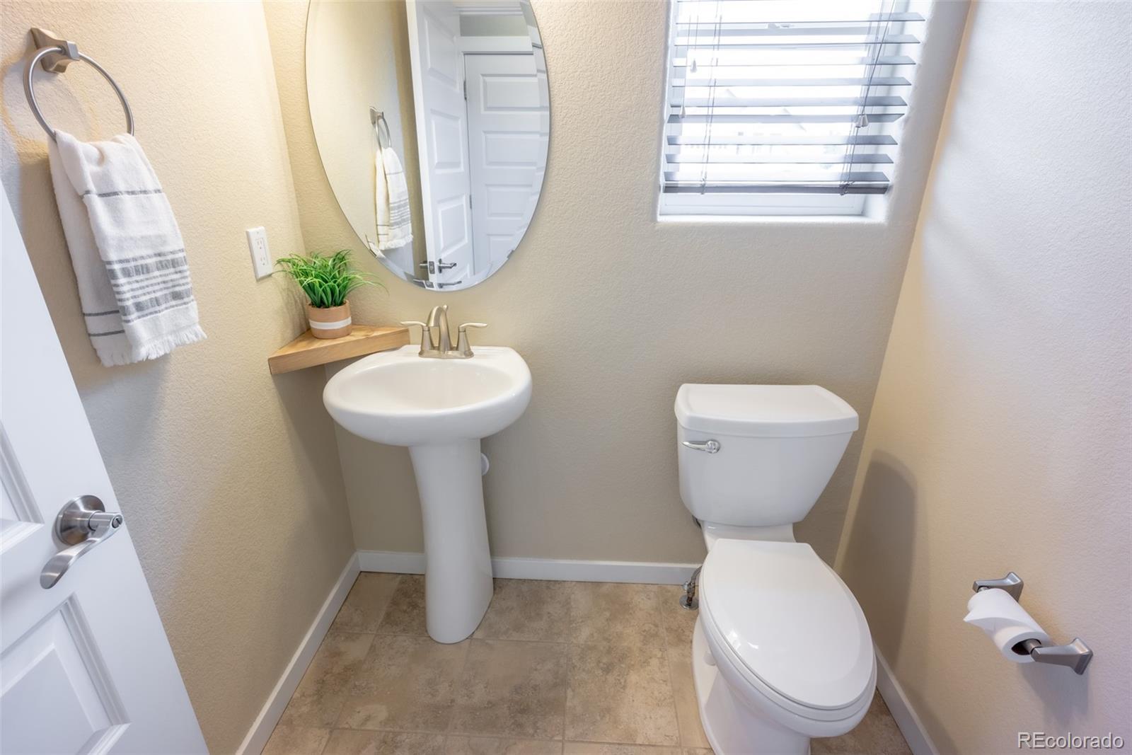 1559 Sierra Plaza Street