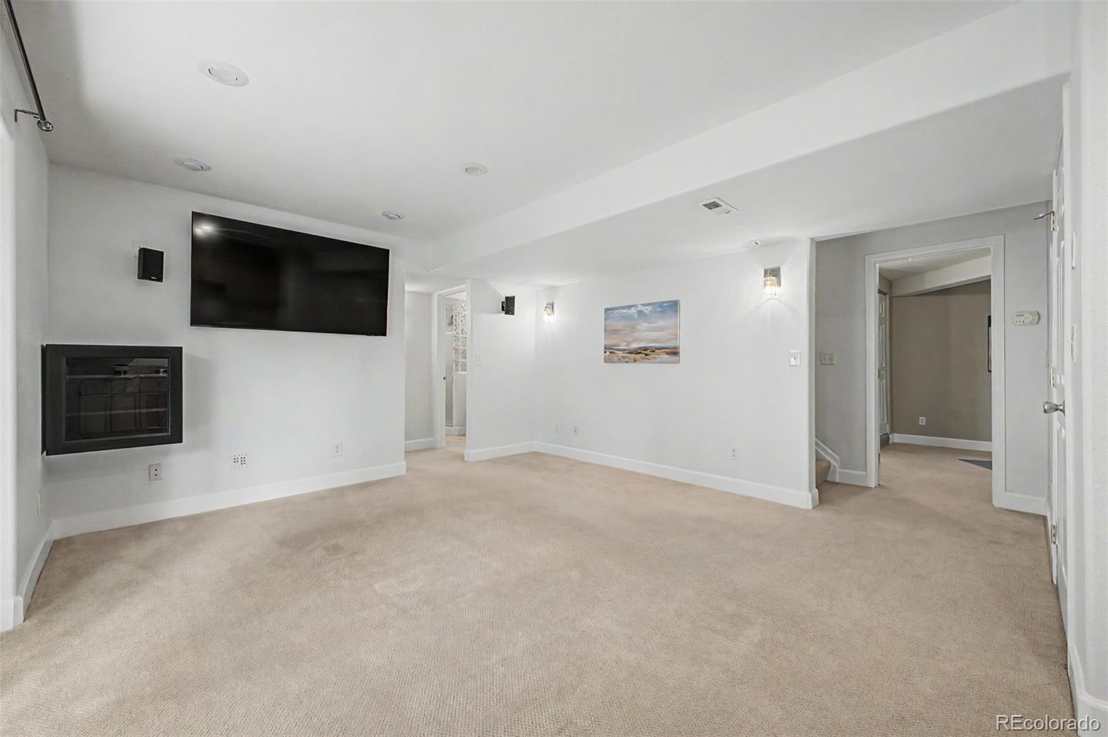 961 Sapphire Way