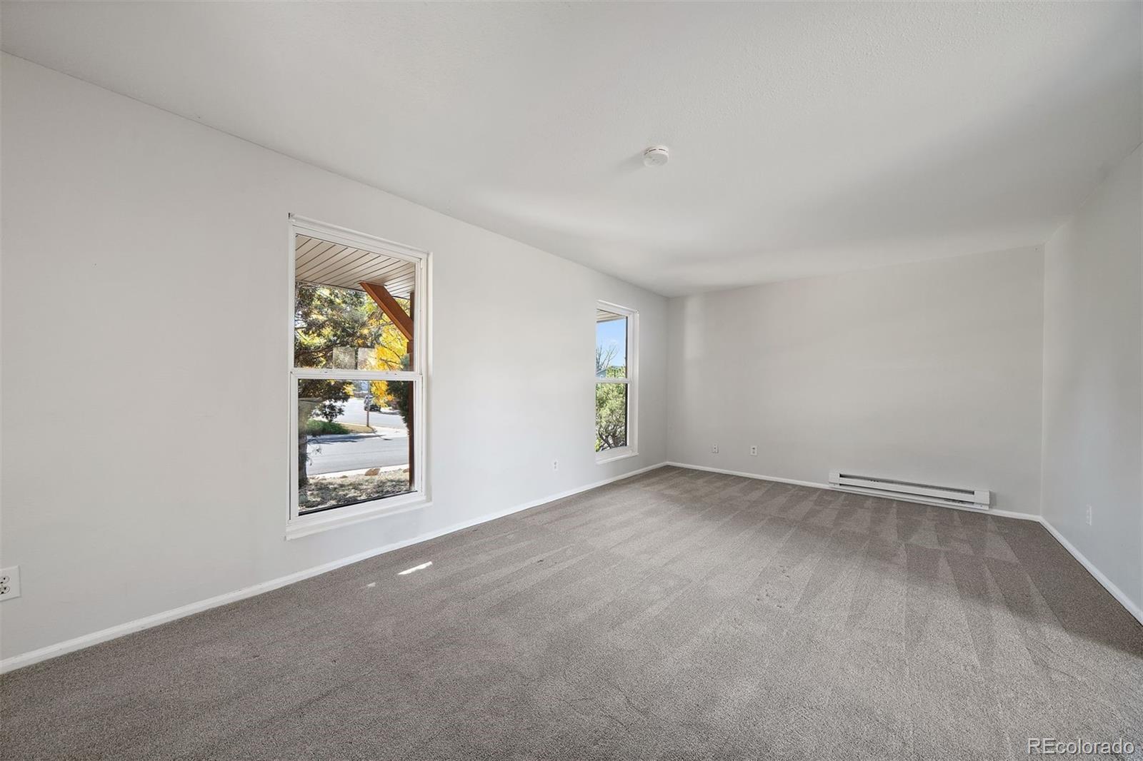 2995 W 10th Avenue Circle