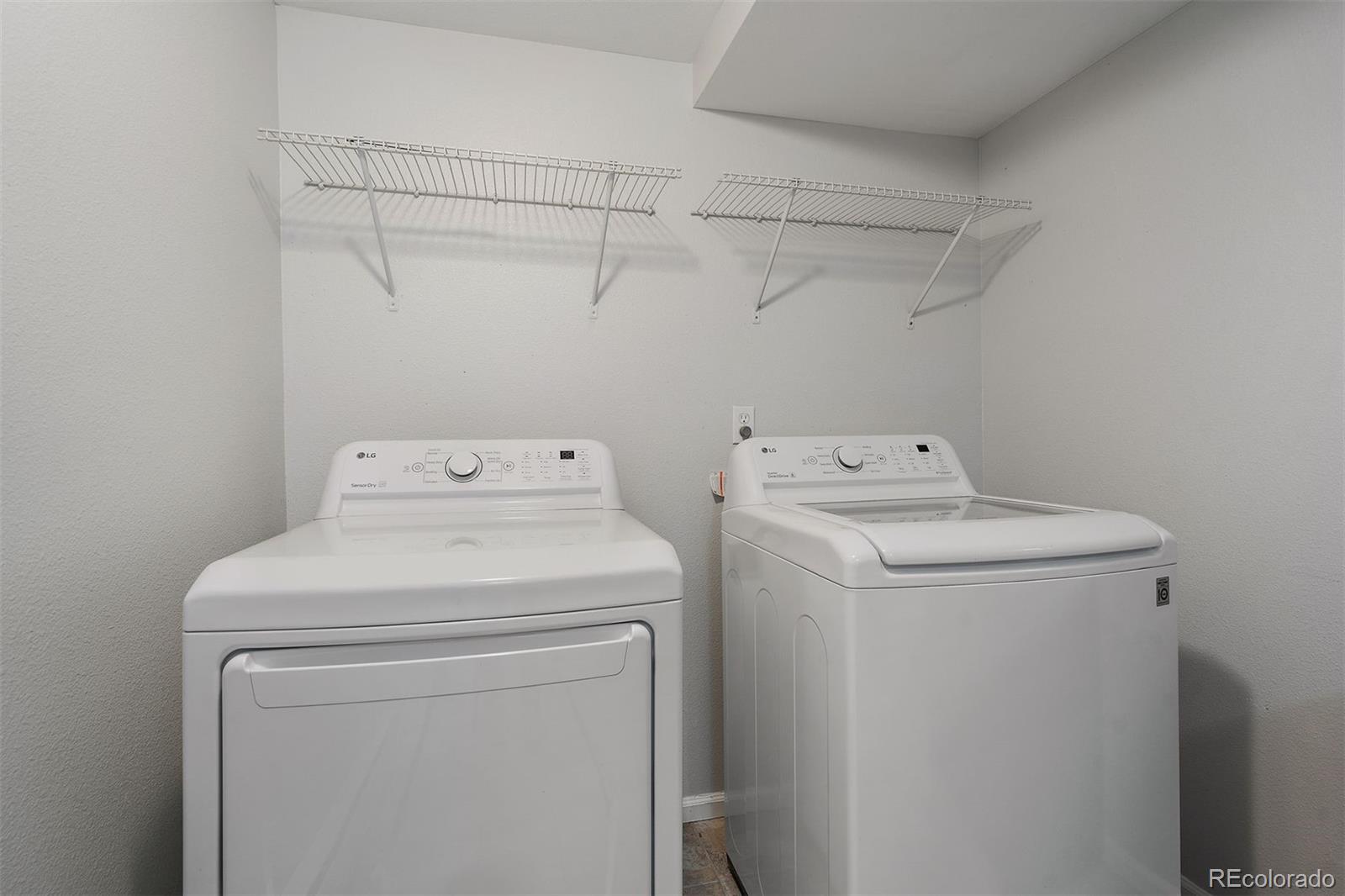 2995 W 10th Avenue Circle