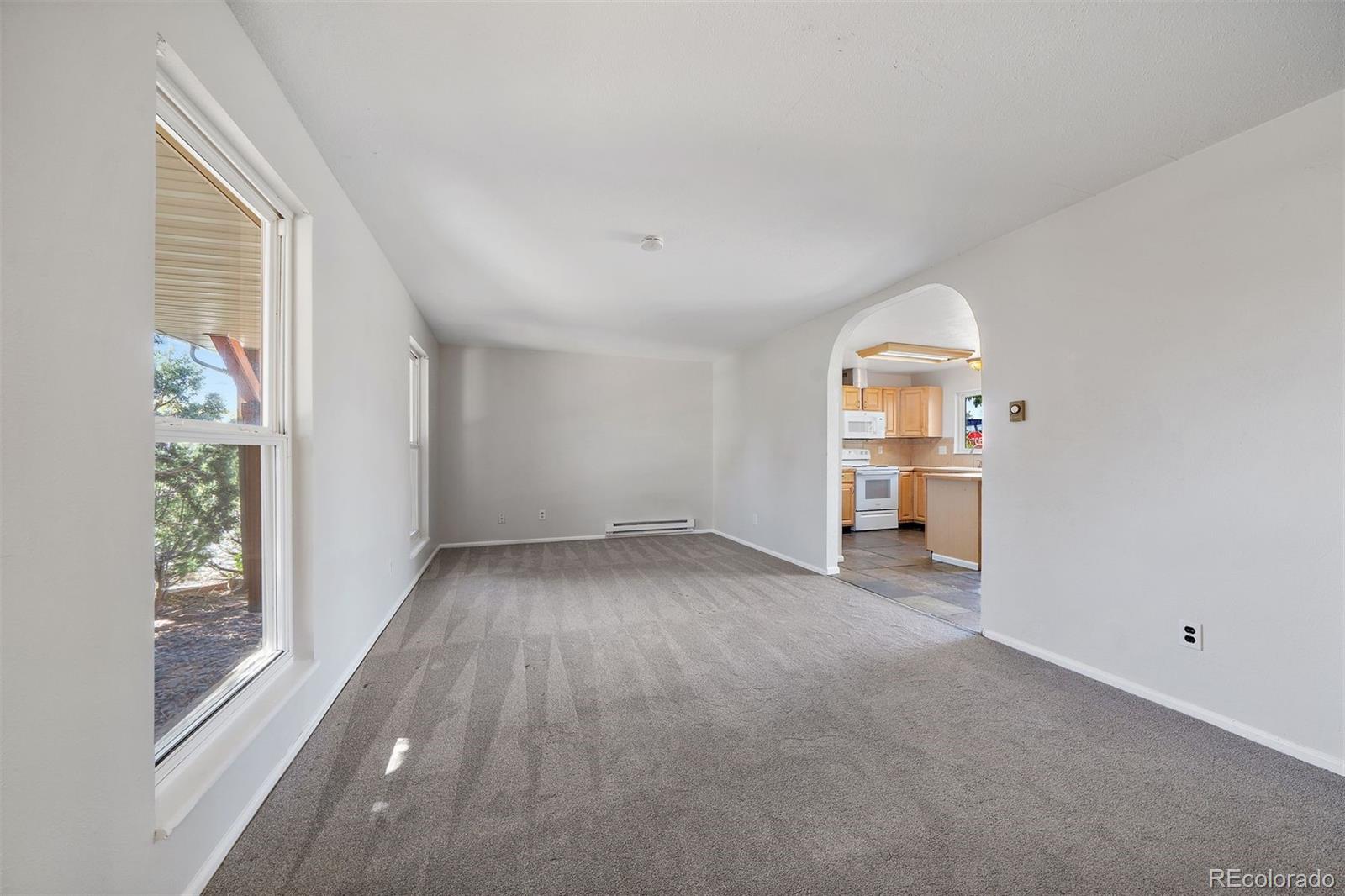 2995 W 10th Avenue Circle