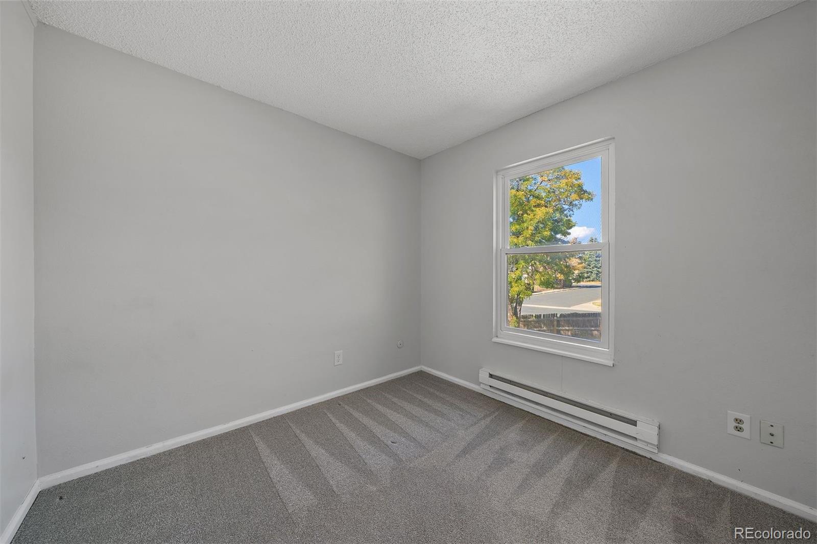 2995 W 10th Avenue Circle