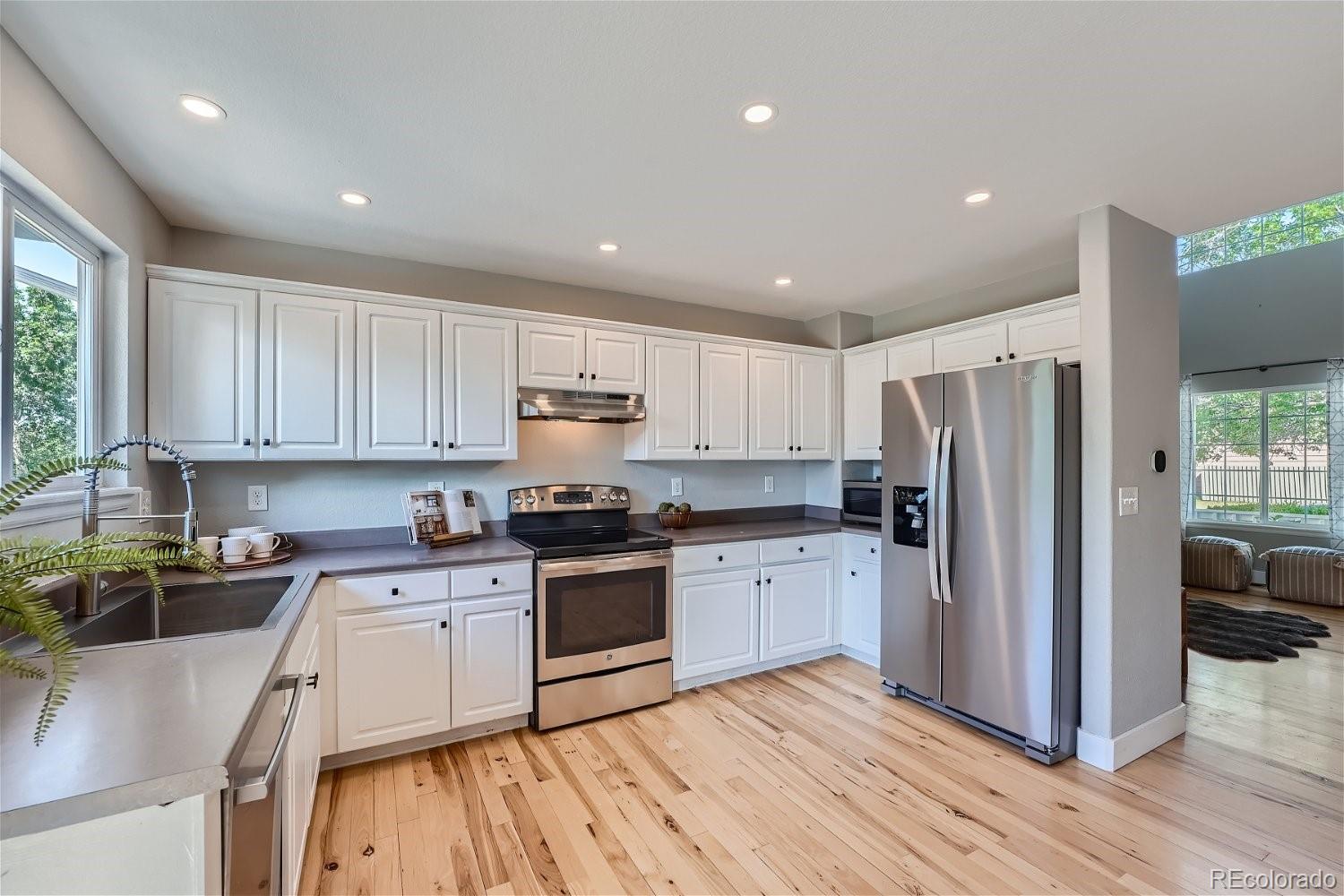 3179 E Yarrow Circle