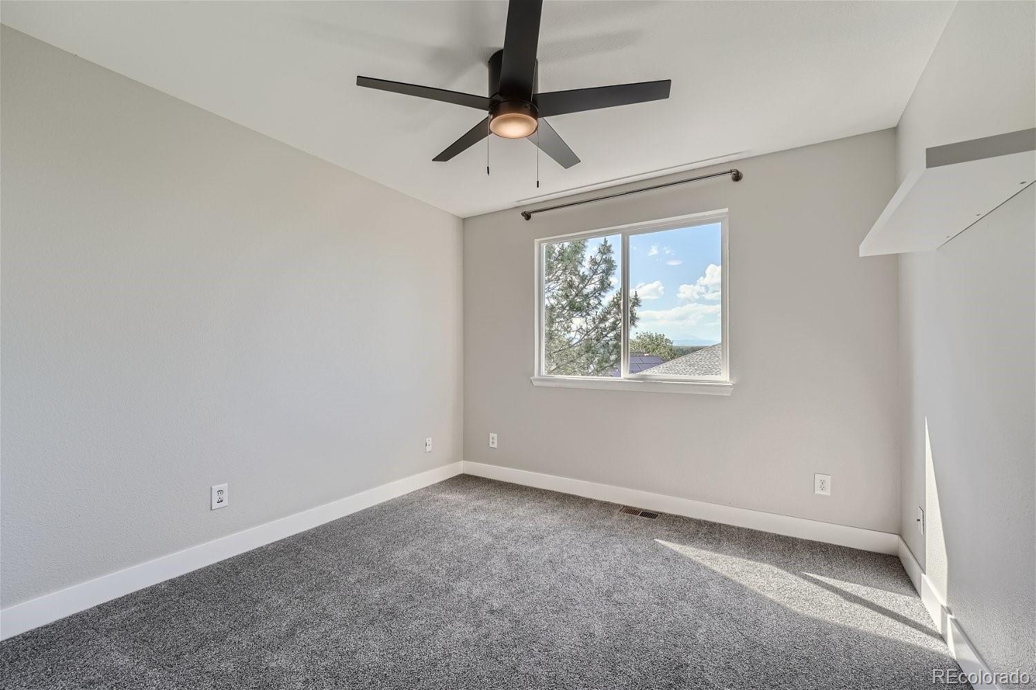 3179 E Yarrow Circle