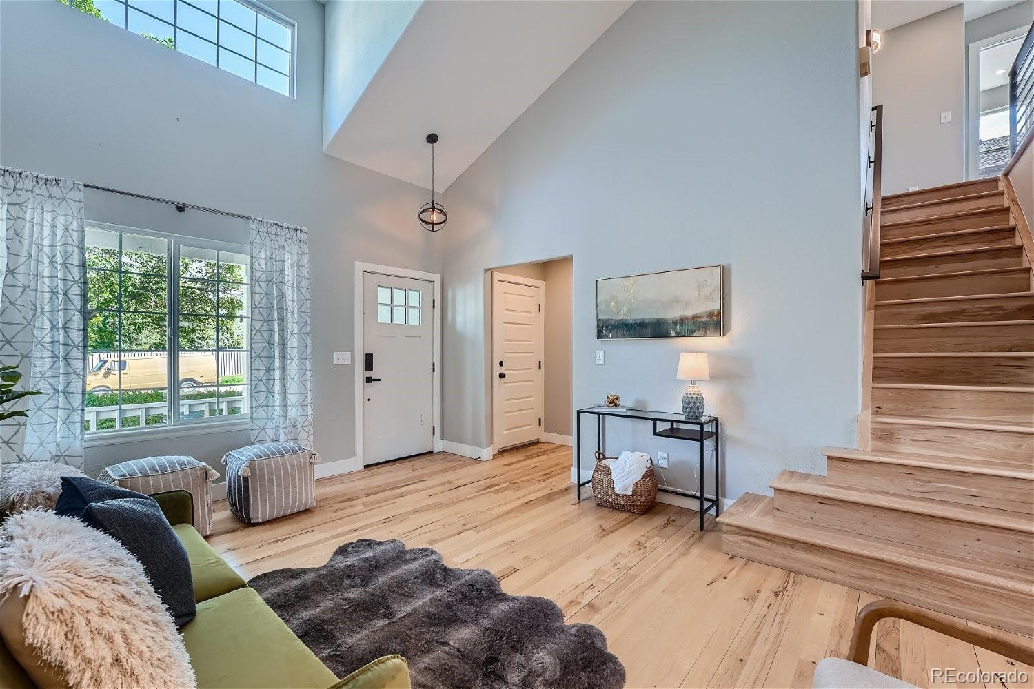 3179 E Yarrow Circle