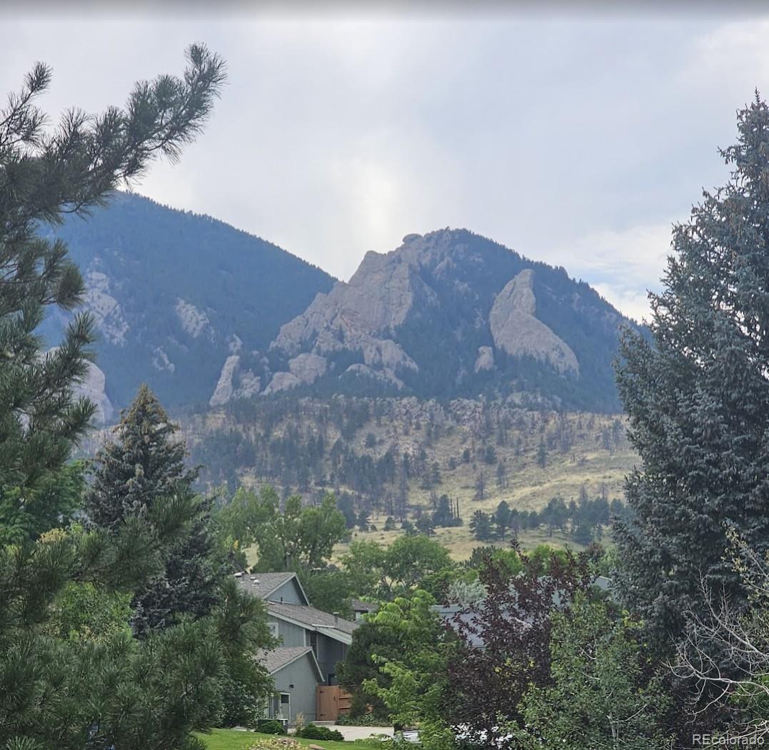 1444 Snowmass Court
