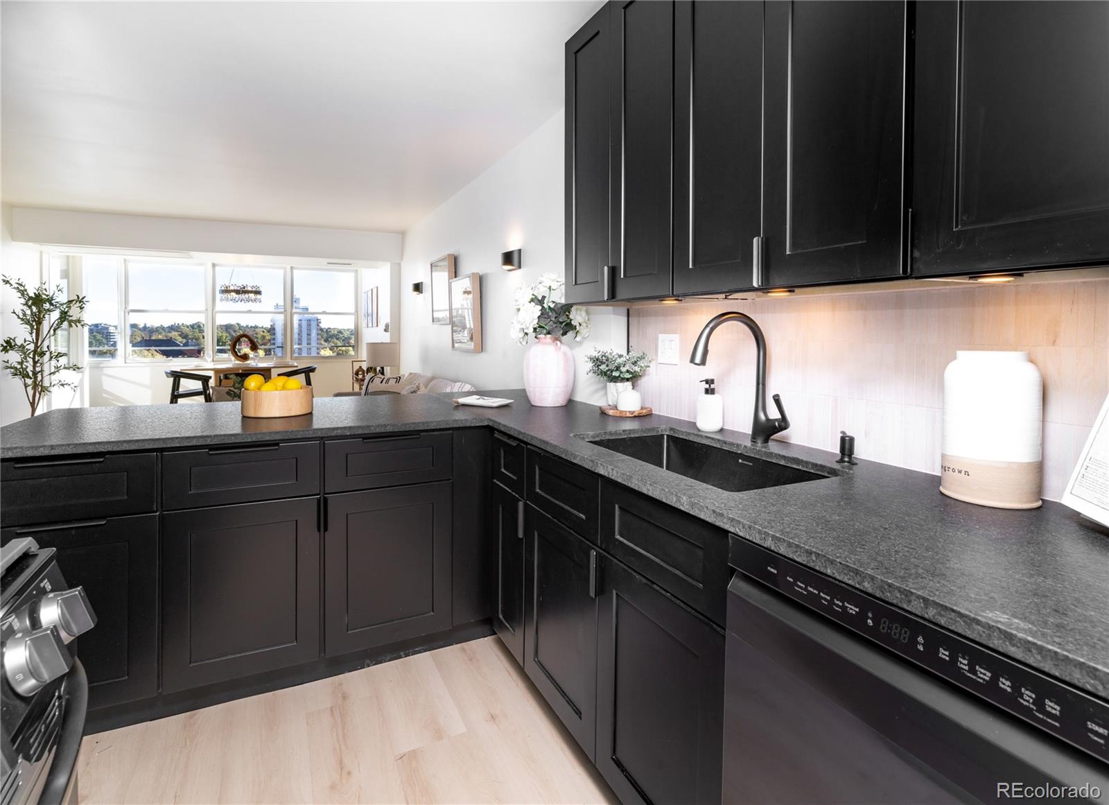 800 N Washington Street Unit: 1108