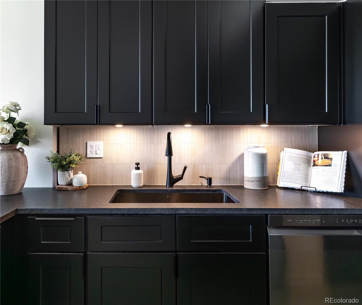 800 N Washington Street Unit: 1108