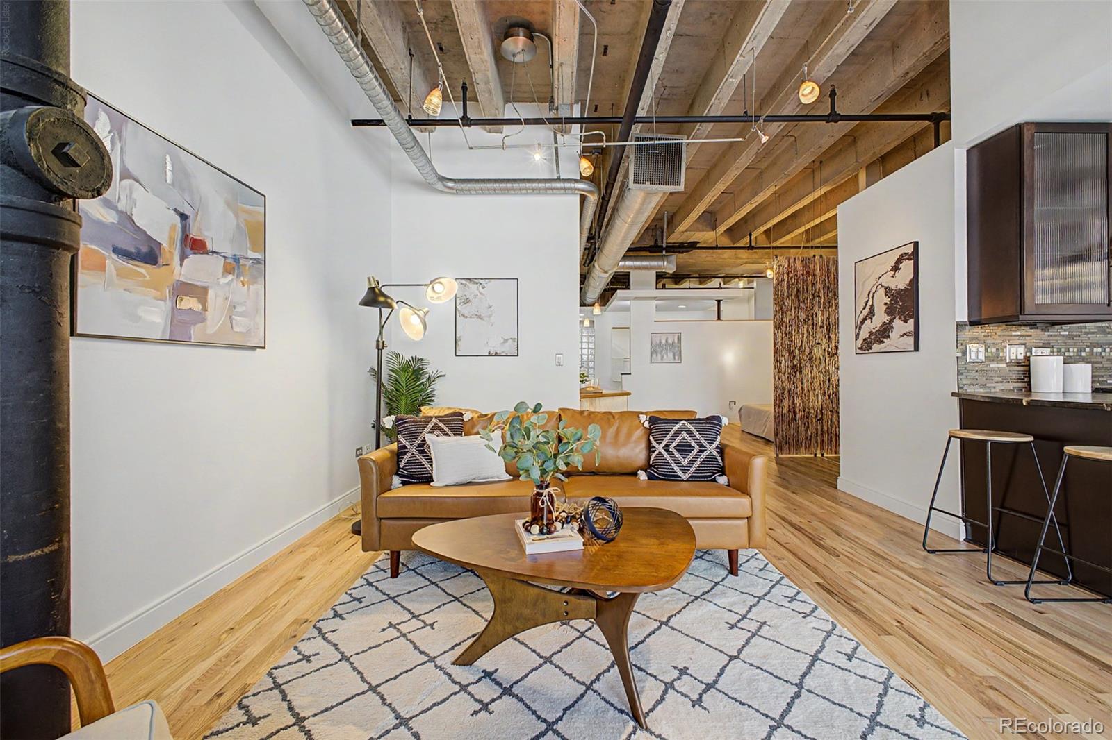 1020 15th Street Unit: 215