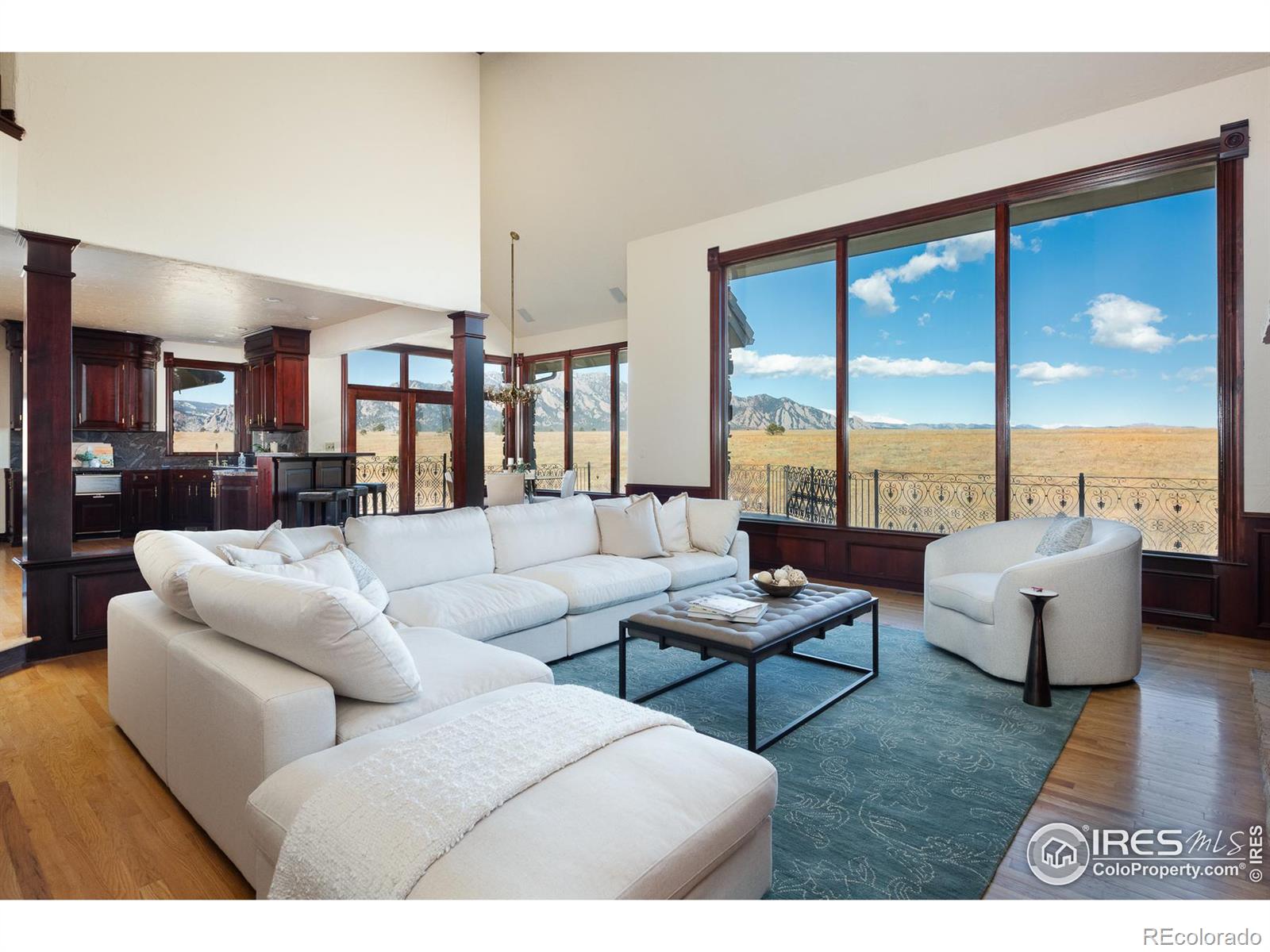 3200 S Foothills Highway