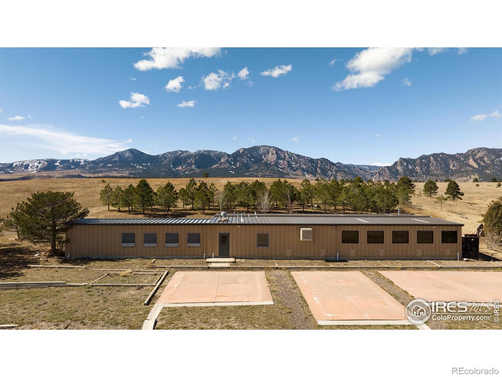 3200 S Foothills Highway