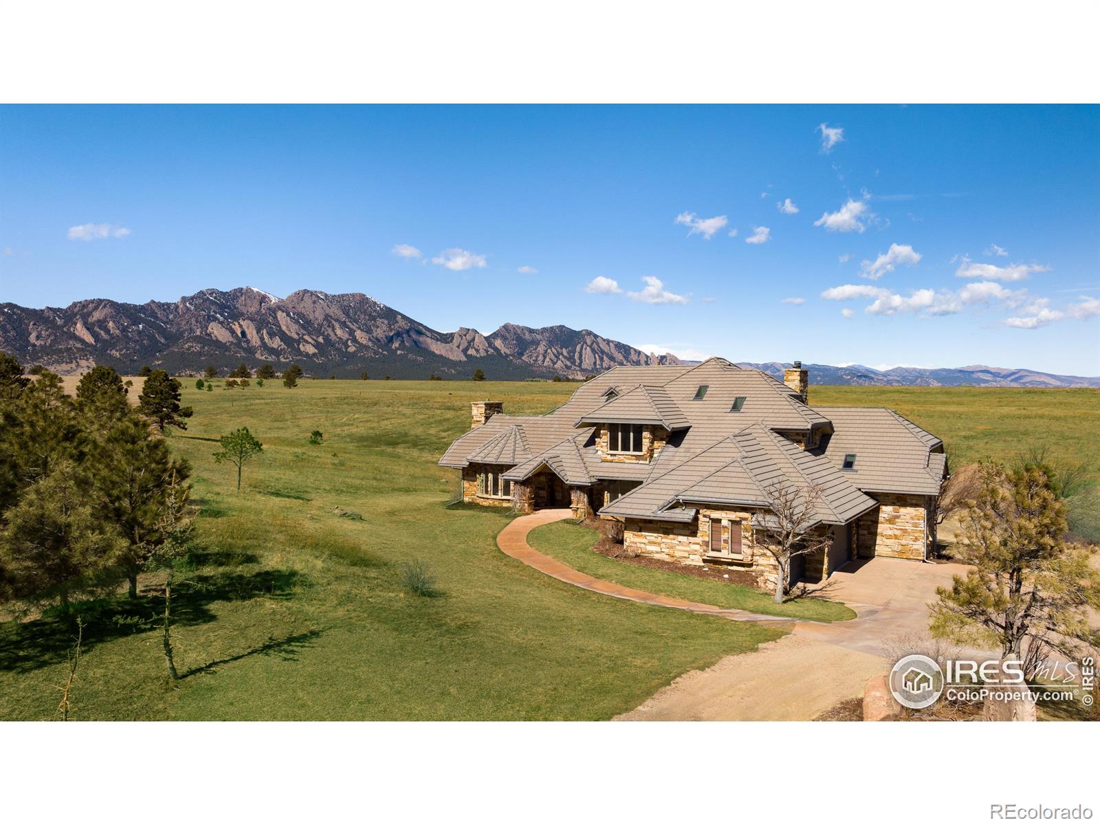 3200 S Foothills Highway