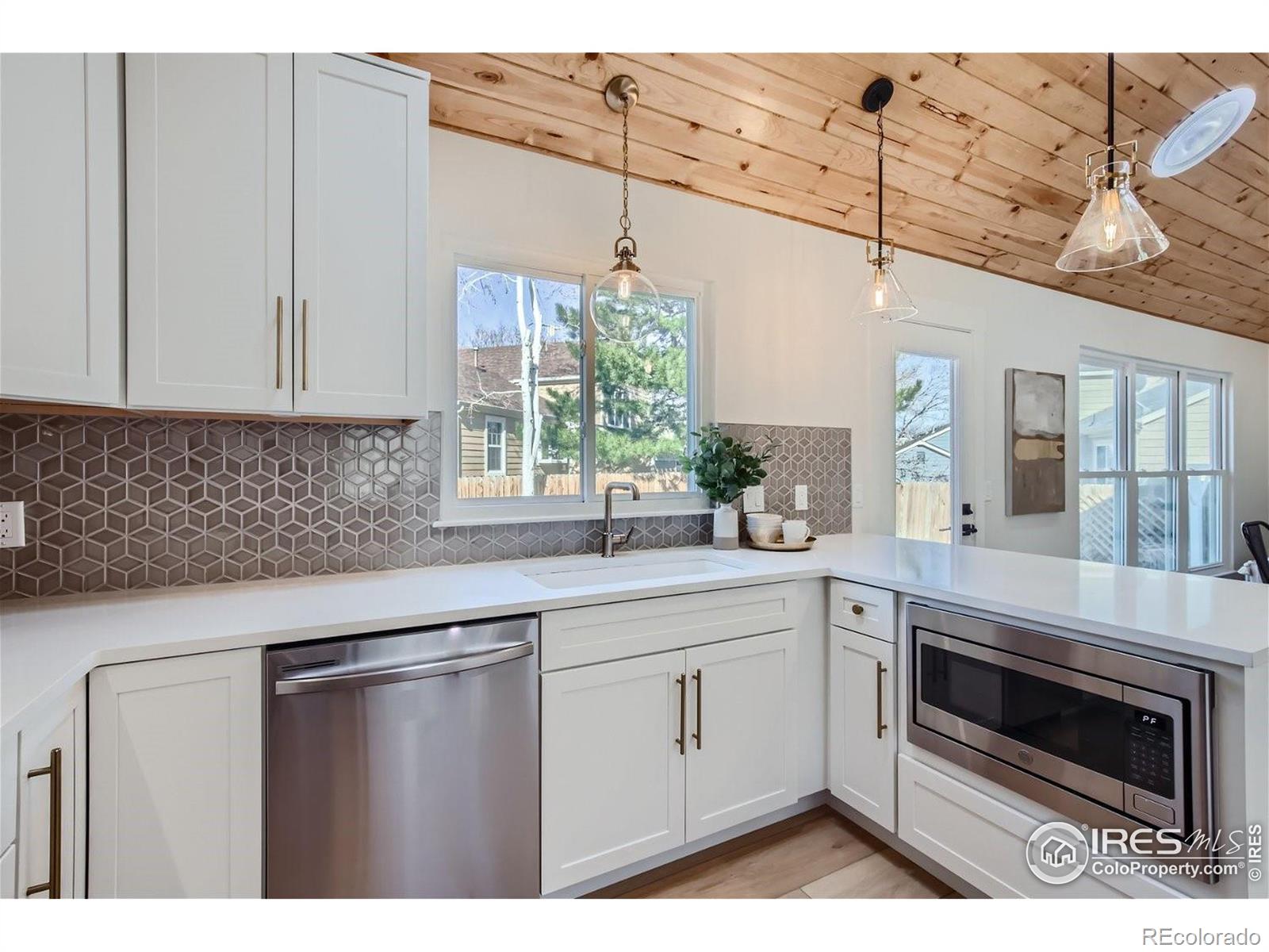 679 W Sandbar Circle