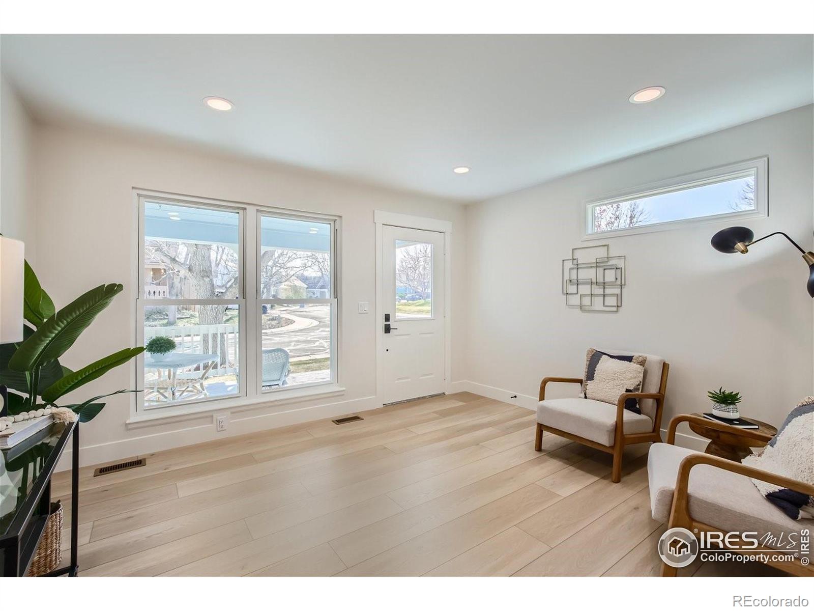 679 W Sandbar Circle