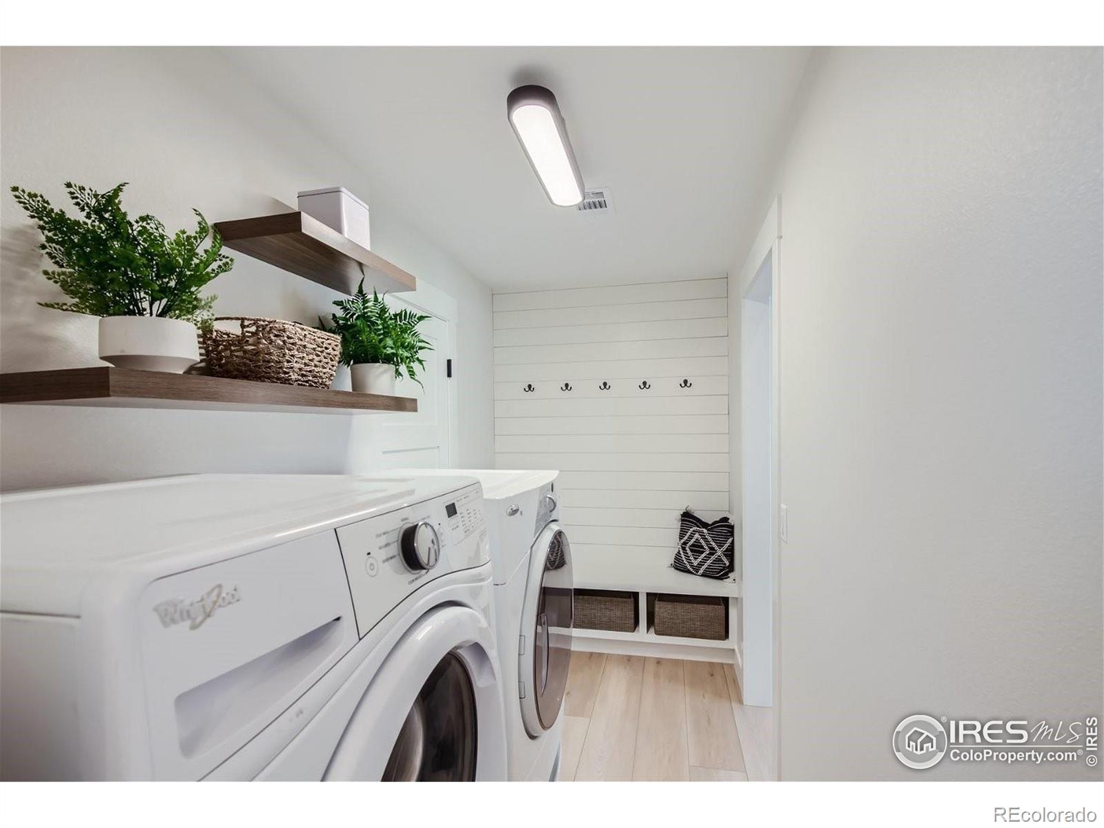 679 W Sandbar Circle