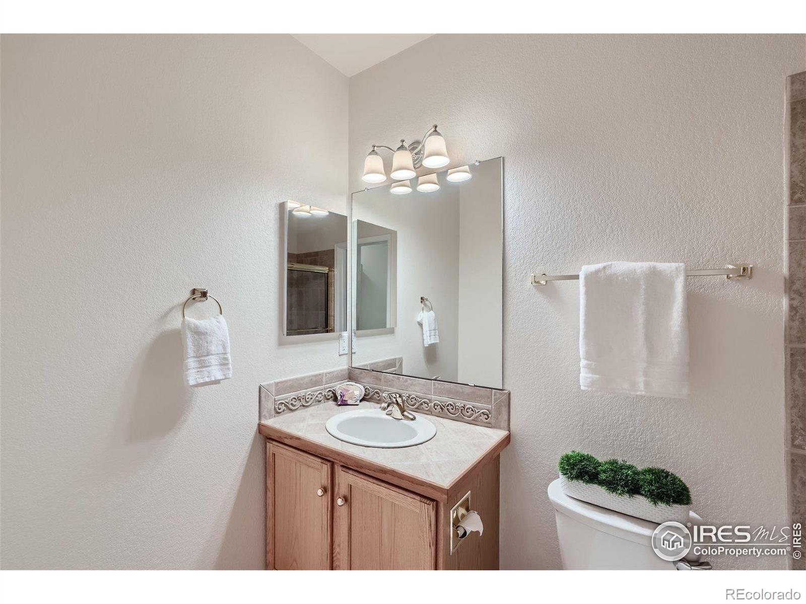 2869 Whitetail Circle