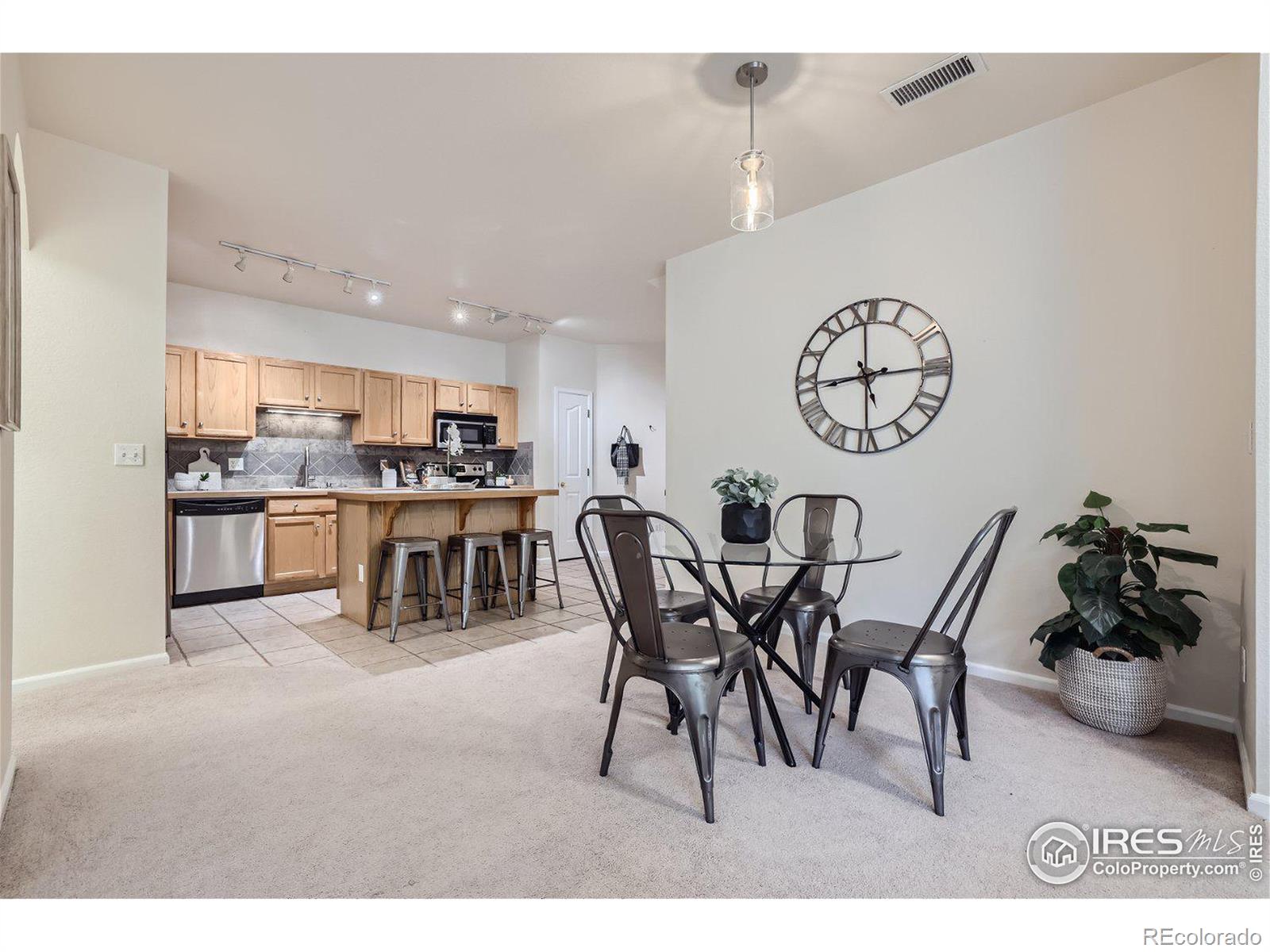 2869 Whitetail Circle