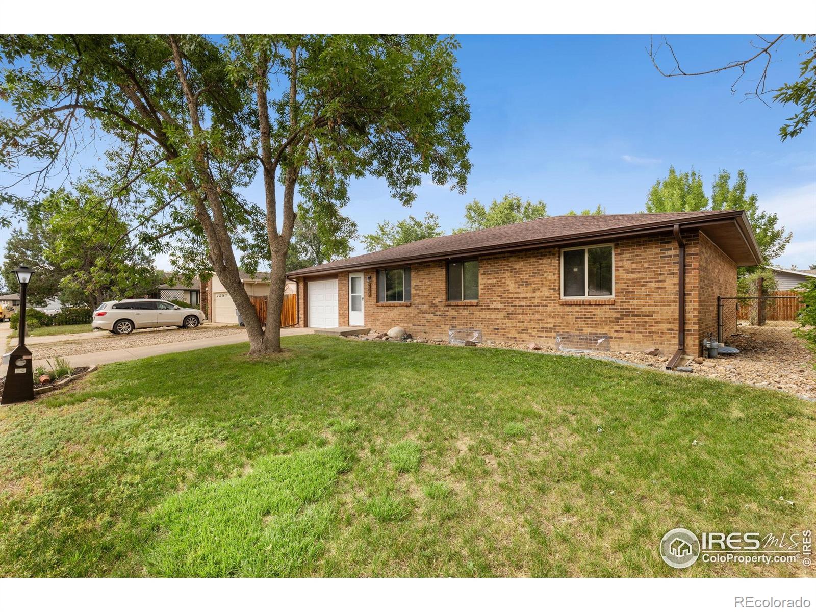 530 Mount Evans Street