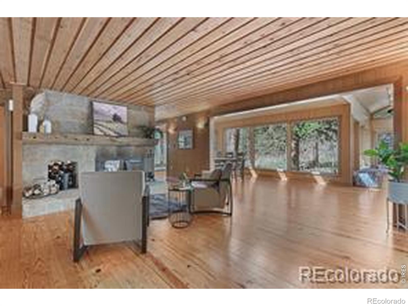 746 Riverside Drive