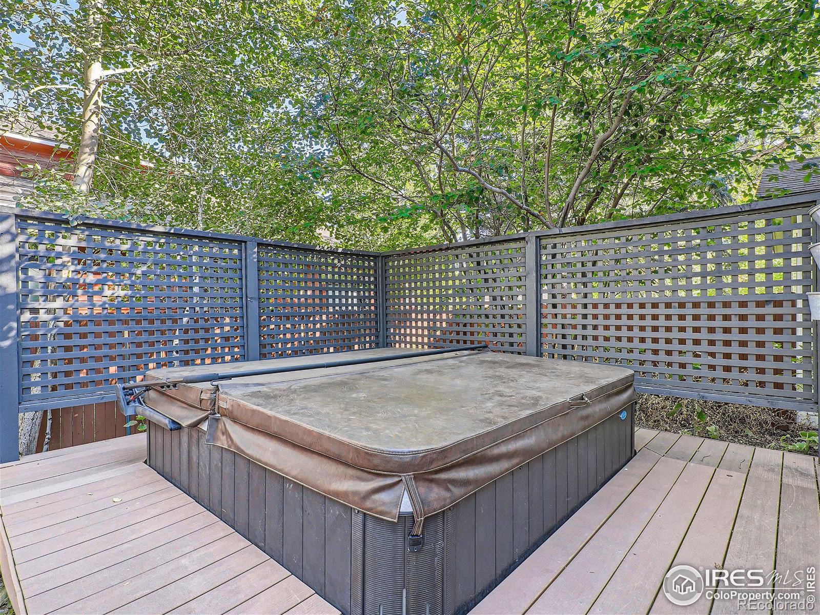 939 W Alder Street