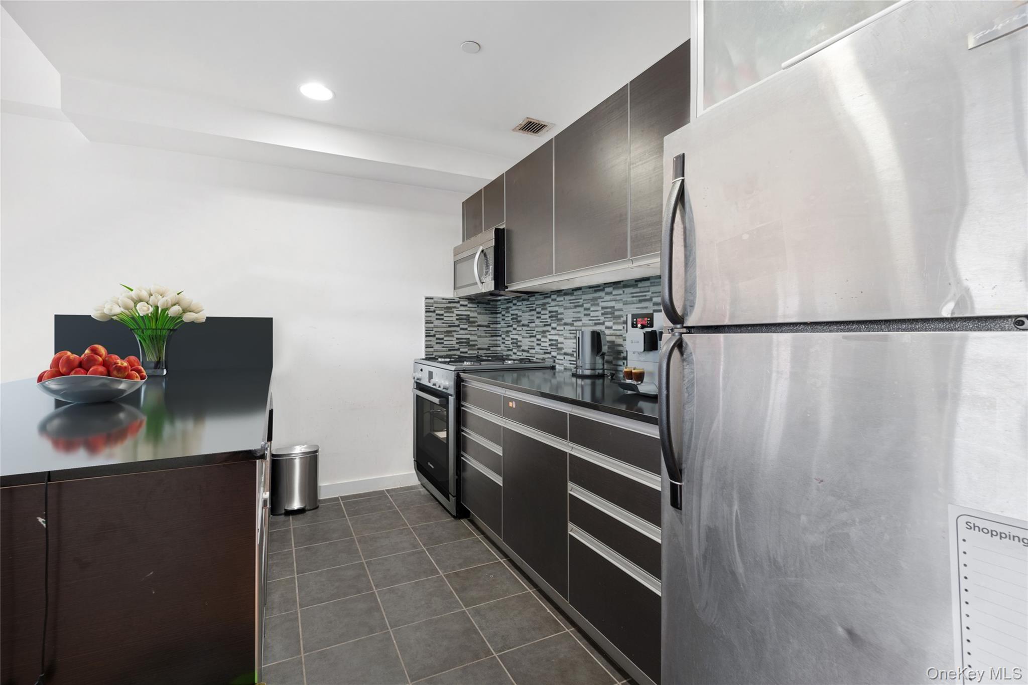 14320 Hoover Avenue Unit: 505