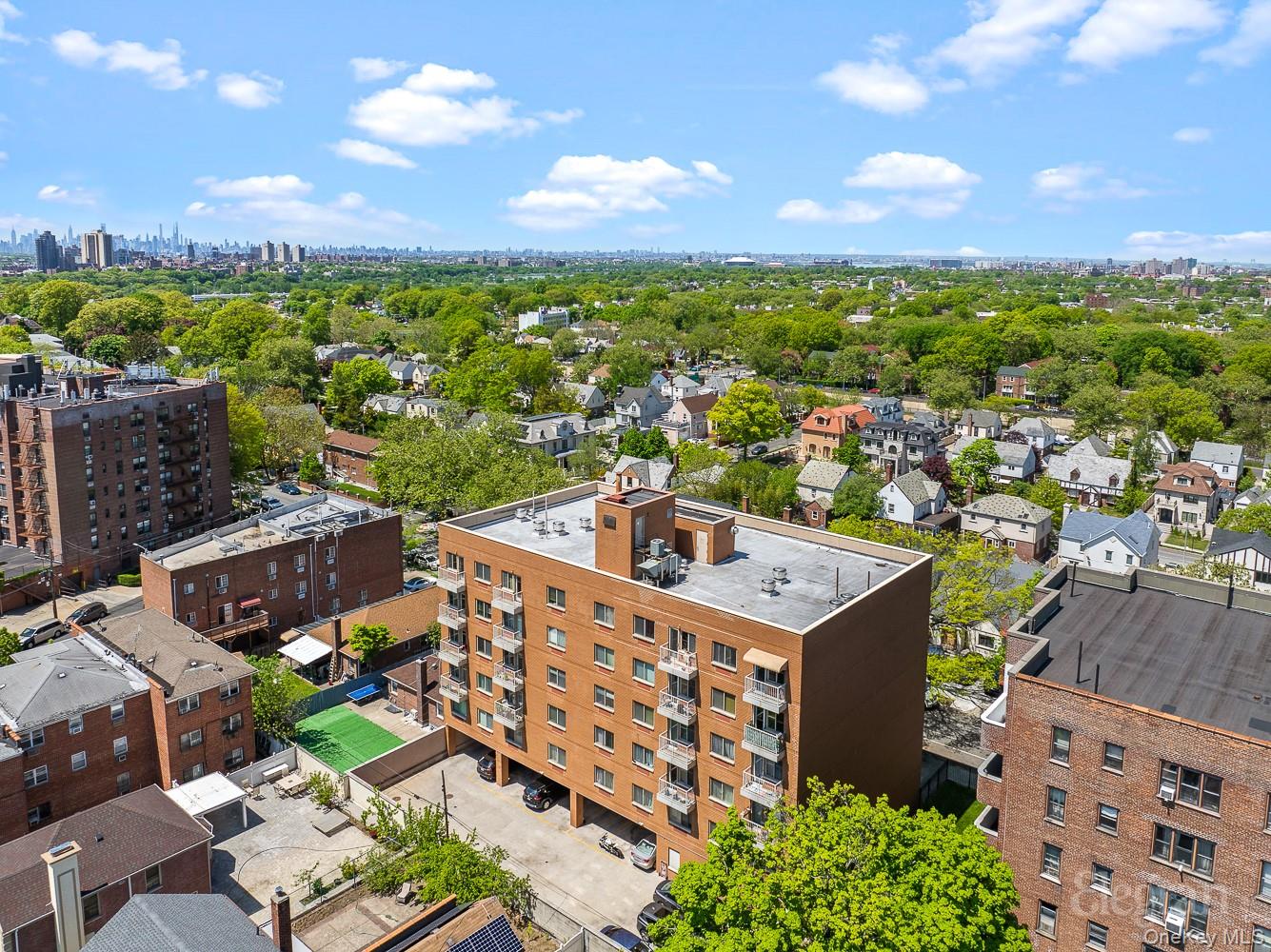 14320 Hoover Avenue Unit: 505
